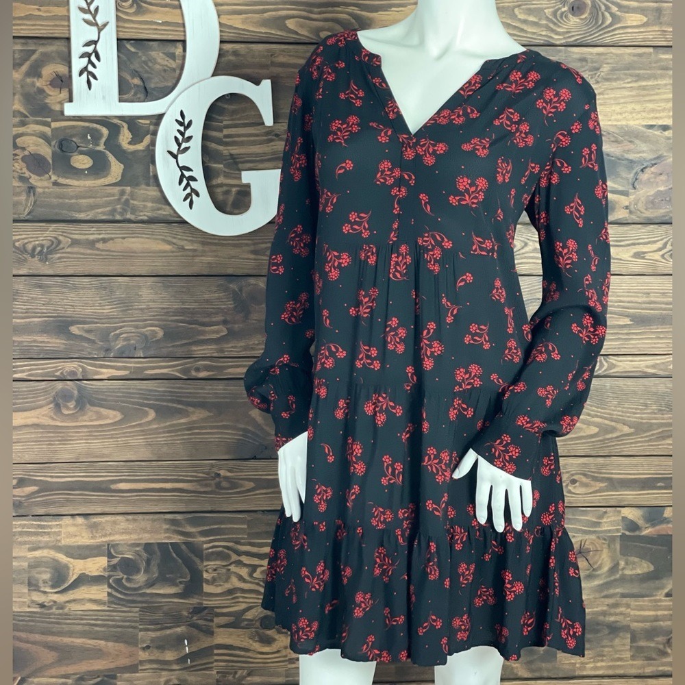 Ann Taylor LOFT | Garden Split Neck Swing Dress Floral Red Black Tiered Babydoll - Picture 5 of 11